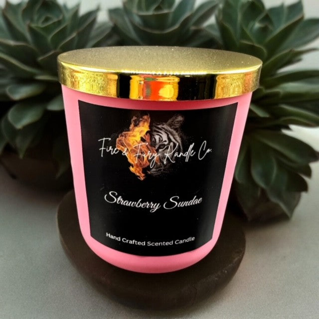 Handmade 12 OZ Sweet Strawberry Scented Candle